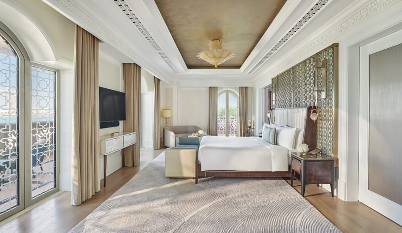 Emirates Palace Mandarin Oriental - Panoramic Sea View Suite